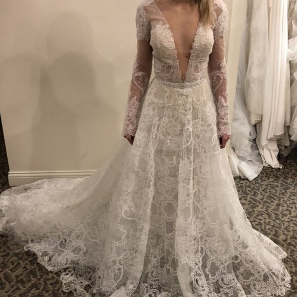 Calla Blanche Sarah NWT Wedding Dress Never Worn! - Picture 6 of 8